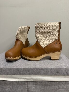 The Sak Paloma Clog Boots, size 7
